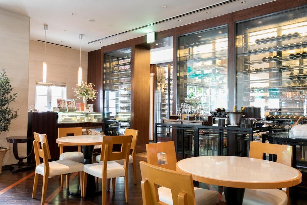 Koko Hotel Osaka Shinsaibashi Bagian luar foto